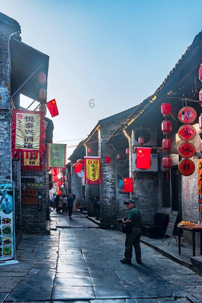 探寻疫情期间擅自离校受什么处罚话题